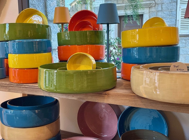 L'art de la table française : nos plats en céramique faits main