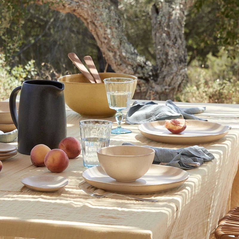 Grande Assiette Plate en Grès Champagne – Costa Nova - Décoration intérieure | DECOLUCCE