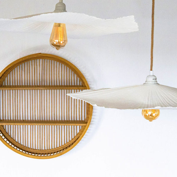 Suspension en Papier Mâché Blanc Grand Modèle 78cm - Luminaire Design Fleur