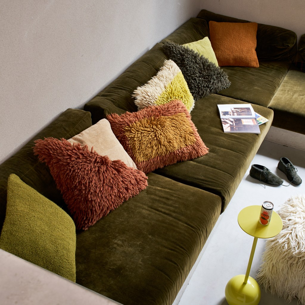 coussin design poilu 