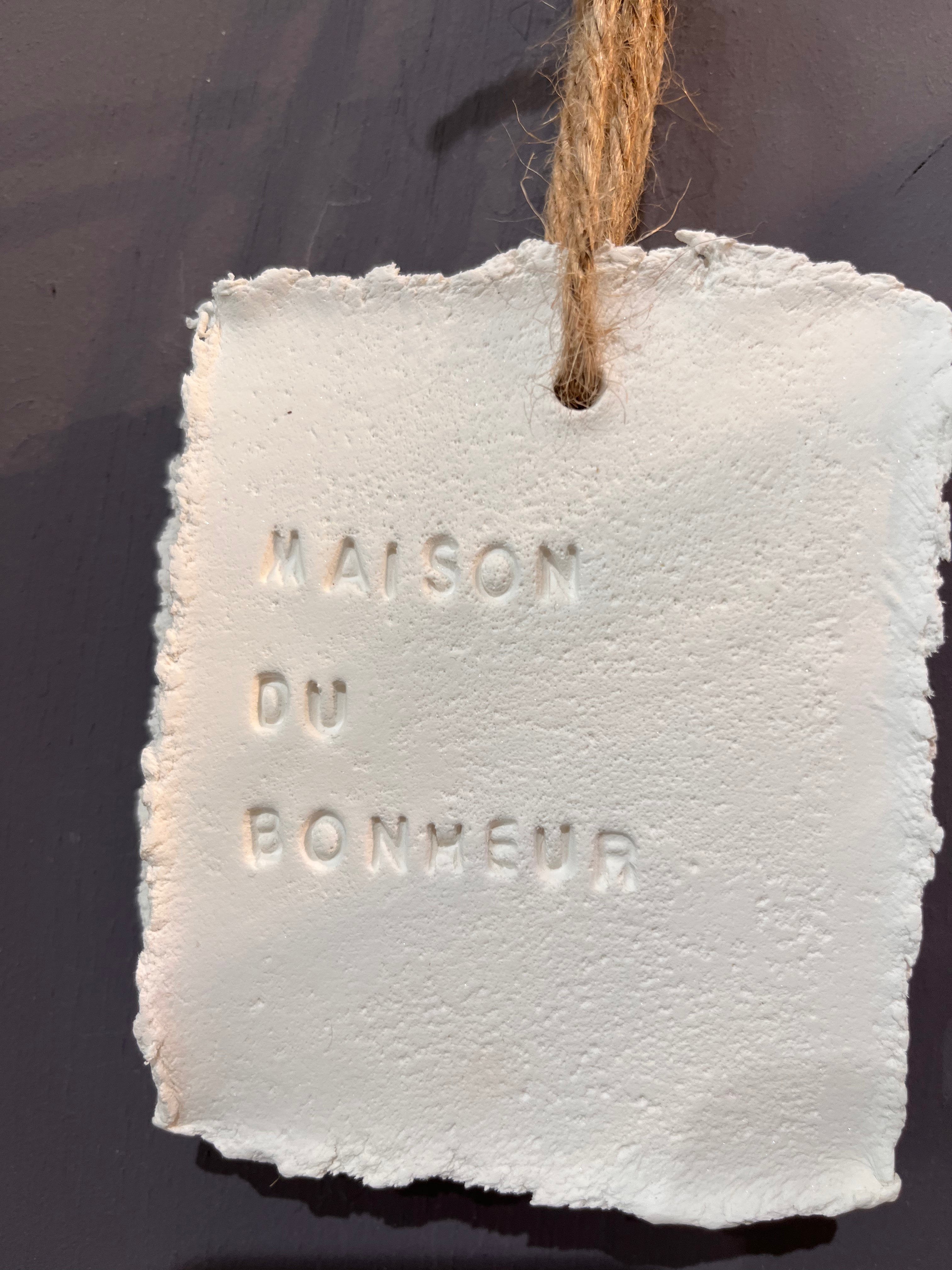 Plaque à message en argile « Maison du bonheur »