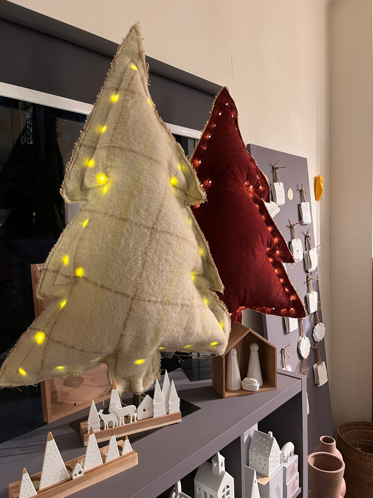 Sapin lumineux effet plaid crème – 100 cm