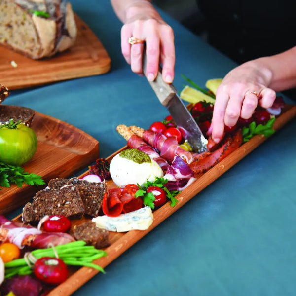 Pelle planche en bois de chêne pour vos tables, présenter vos apéritifs, fromages, charcuteries 