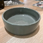 Plat en céramique artisanale gris fabrication Française 