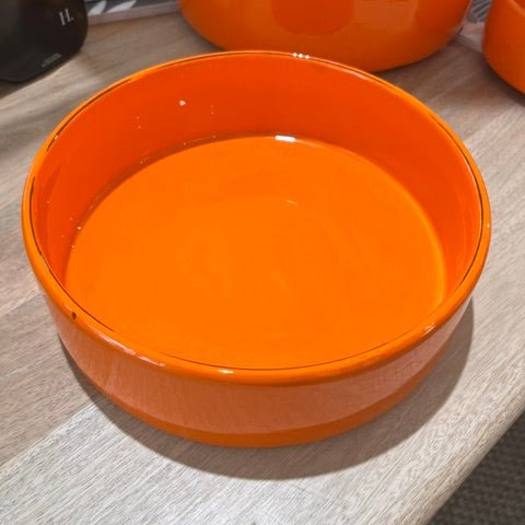 Plat en céramique artisanale orange – Ø 25 cm - Décoration intérieure | DECOLUCCE By Hanna