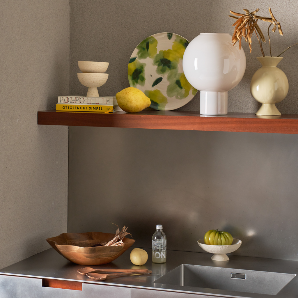 Vase rond en verre creme 