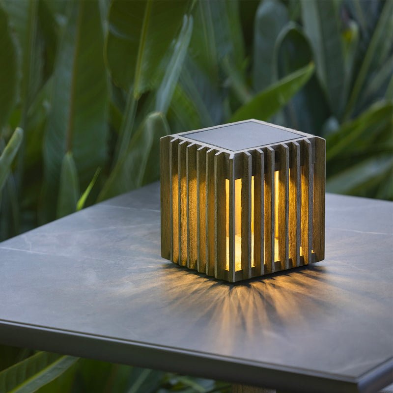 Lampe de table solaire VERTI - Les jardins - Décoration intérieure | DECOLUCCE