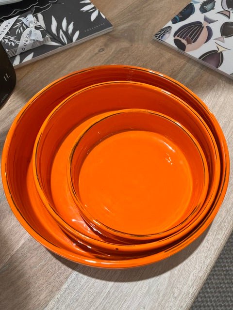 Plat en céramique artisanale orange – Ø 18 cm - Décoration intérieure | DECOLUCCE By Hanna
