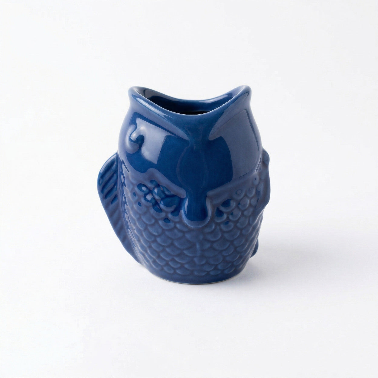 Collection de mugs NEMO Bazardeluxe en différentes couleurs, dont le Bleu Majorelle.