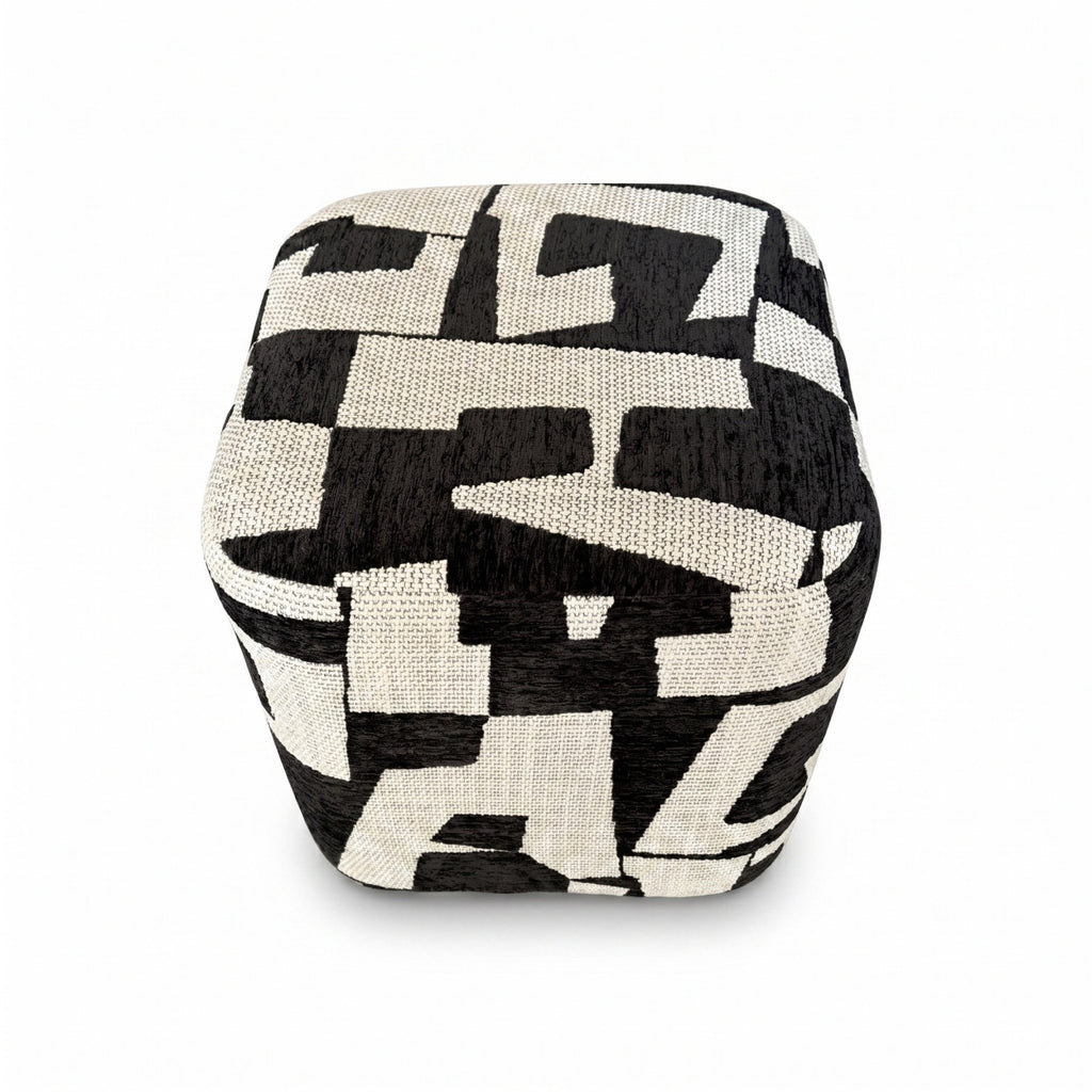 Pouf Kube noir  Bazardeluxe