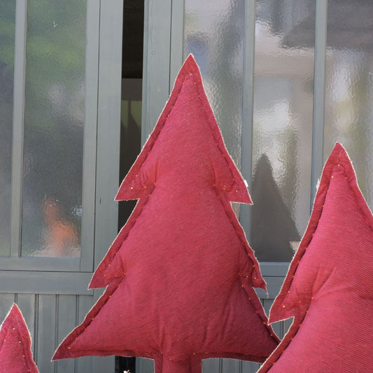 sapin lumineux en velours rouge artisanal- déco de Noël -Decolucce 
