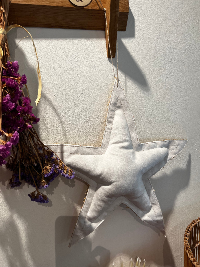 Étoile décorative à suspendre – Fait main en France